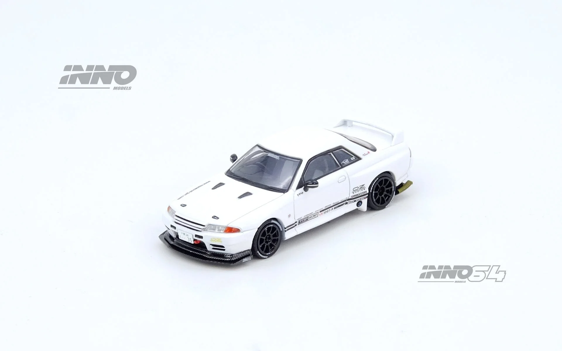 (pre-order) Nissan Skyline Top Secret V-R32 GT-R White Inno64 1/64 scale - Image 3